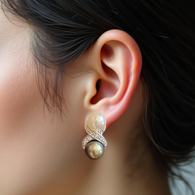 Why Vintage Gold Jewelry Is Making a Big Comeback