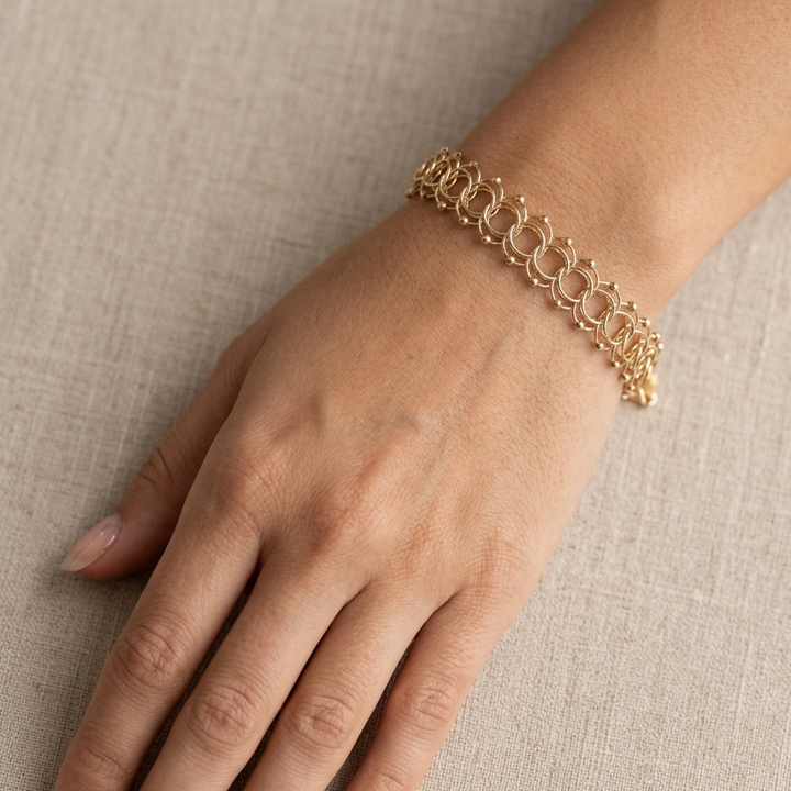 14K Gold, Double Interlocking Rings Statement Bracelet