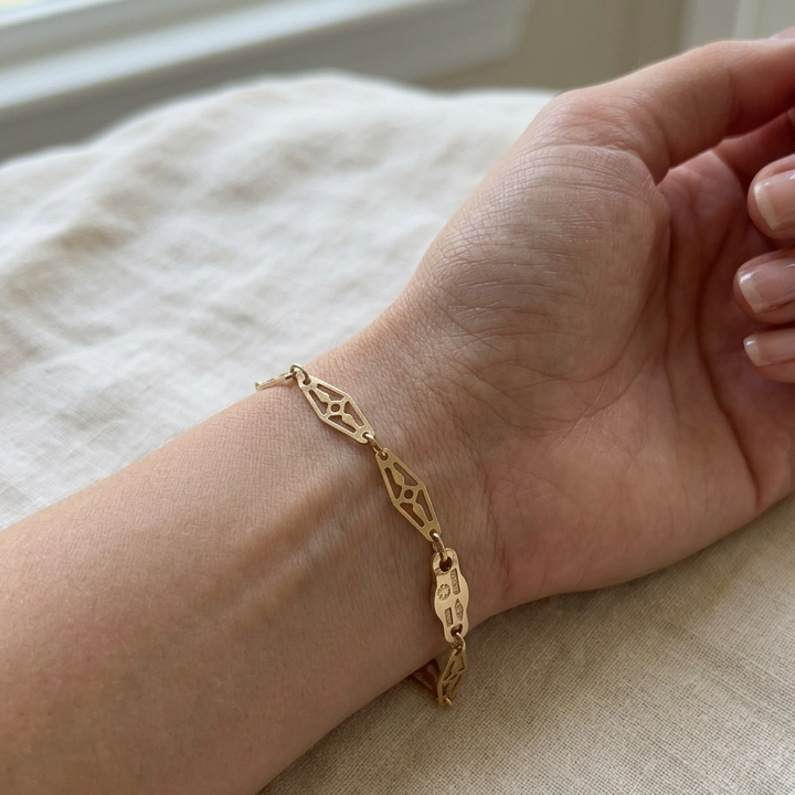 18K Gold Pierced Geometric Station Panel Link Bracelet