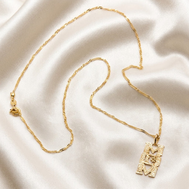 14K Gold "#1 MOM" Open Work Necklace
