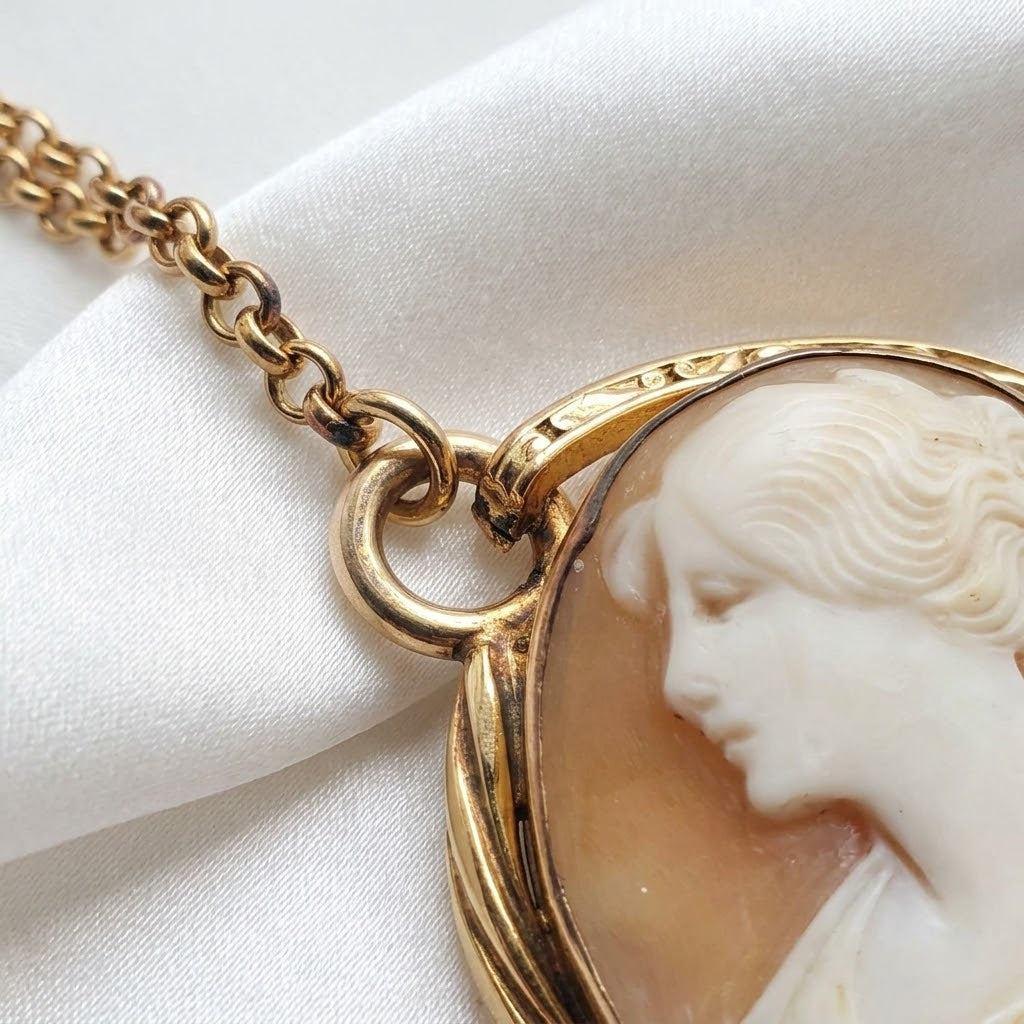 Elegant 10K Gold Cameo Fixed Pendant Necklace