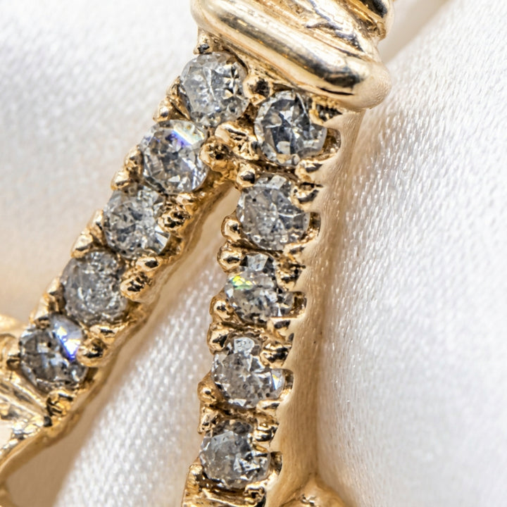 14k Gold & (est.)3.0+ Carat Cushion Cut Light Green Quartz Cocktail Ring