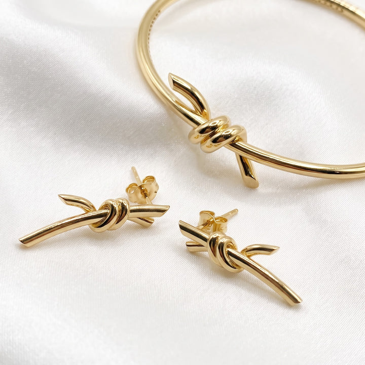 18K Gold Bracelet and Earrings Wire Knot Set