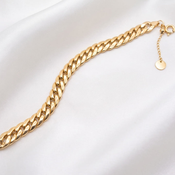 18K Gold Dense Curb Link Statement Bracelet