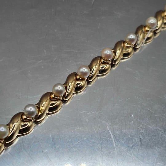 Gold & Pearl Hugs & Kisses Love Bracelet - Estate Jewelry Priced Right