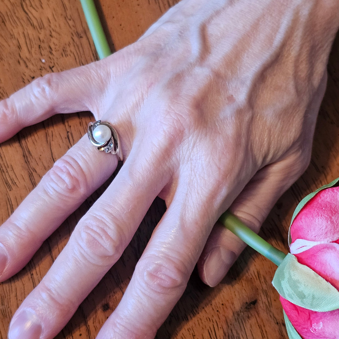 14k Gold, Pearl and Diamond Ring