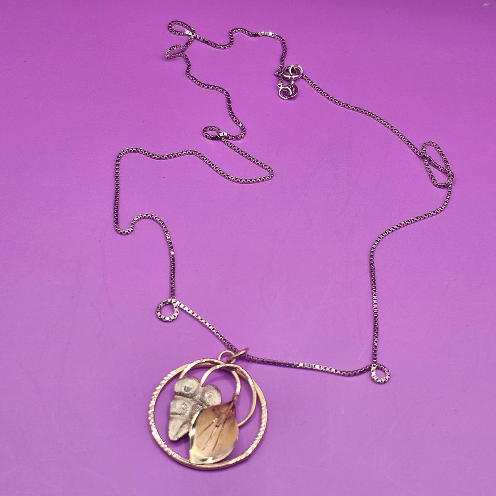 Gold Mother Nature Leaf Motif Necklace - Estate Jewelry Priced Right