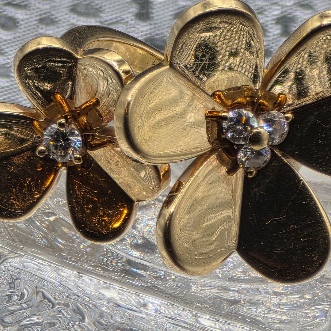 Gold & Diamond Van Cleef & Arpels Frivole Ring