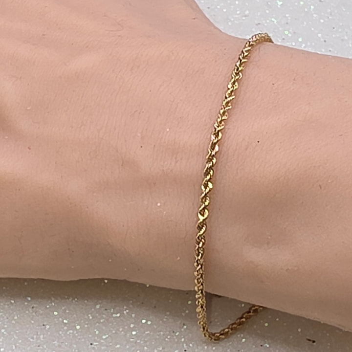 Traditional Gold Rope Link Bracelet
