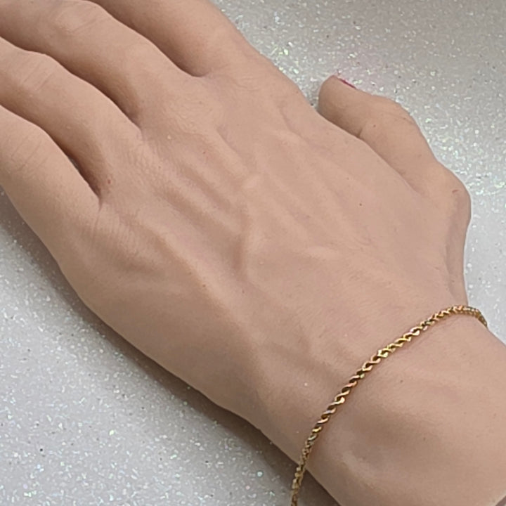 Traditional Gold Rope Link Bracelet