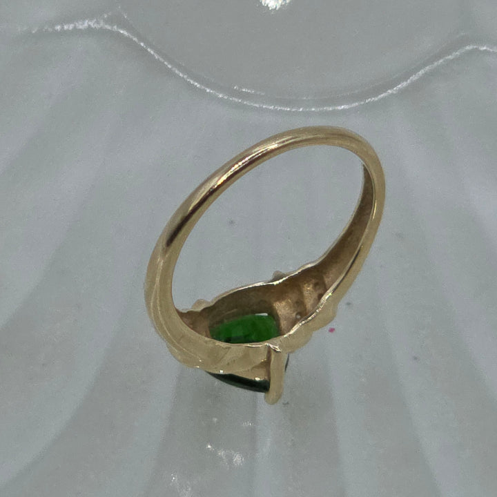Gold, Diamond & Emerald Elegant Ring