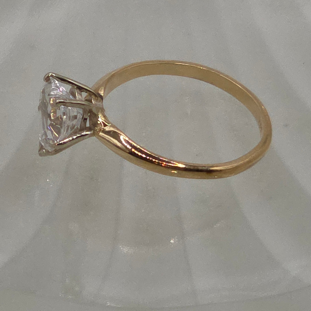 Gold & Simulant Heart Diamond Love Ring