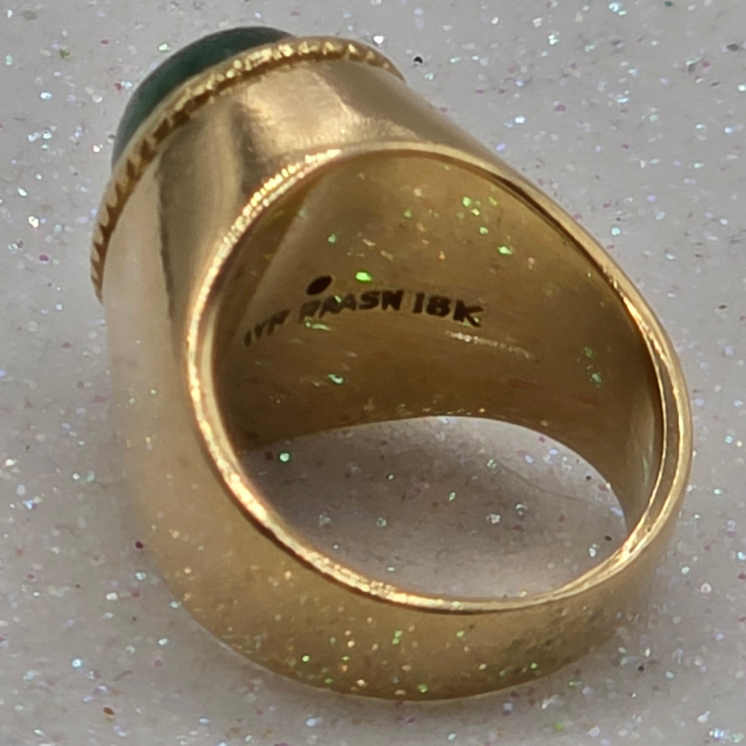 18K Gold & Green Cabochon Jade Cocktail Ring