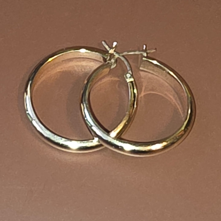 14k Gold Classic Hoop Earrings