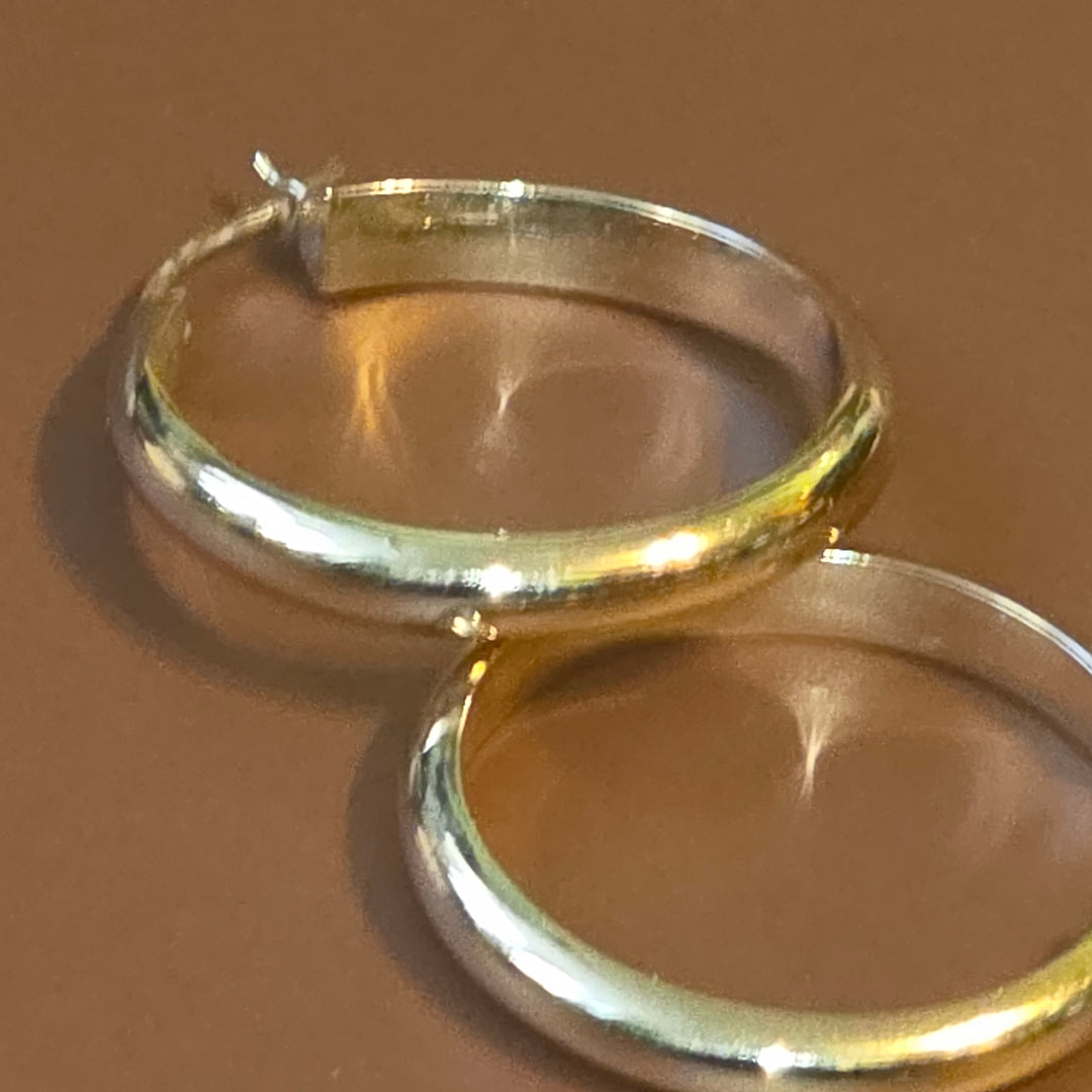 14k Gold Classic Hoop Earrings