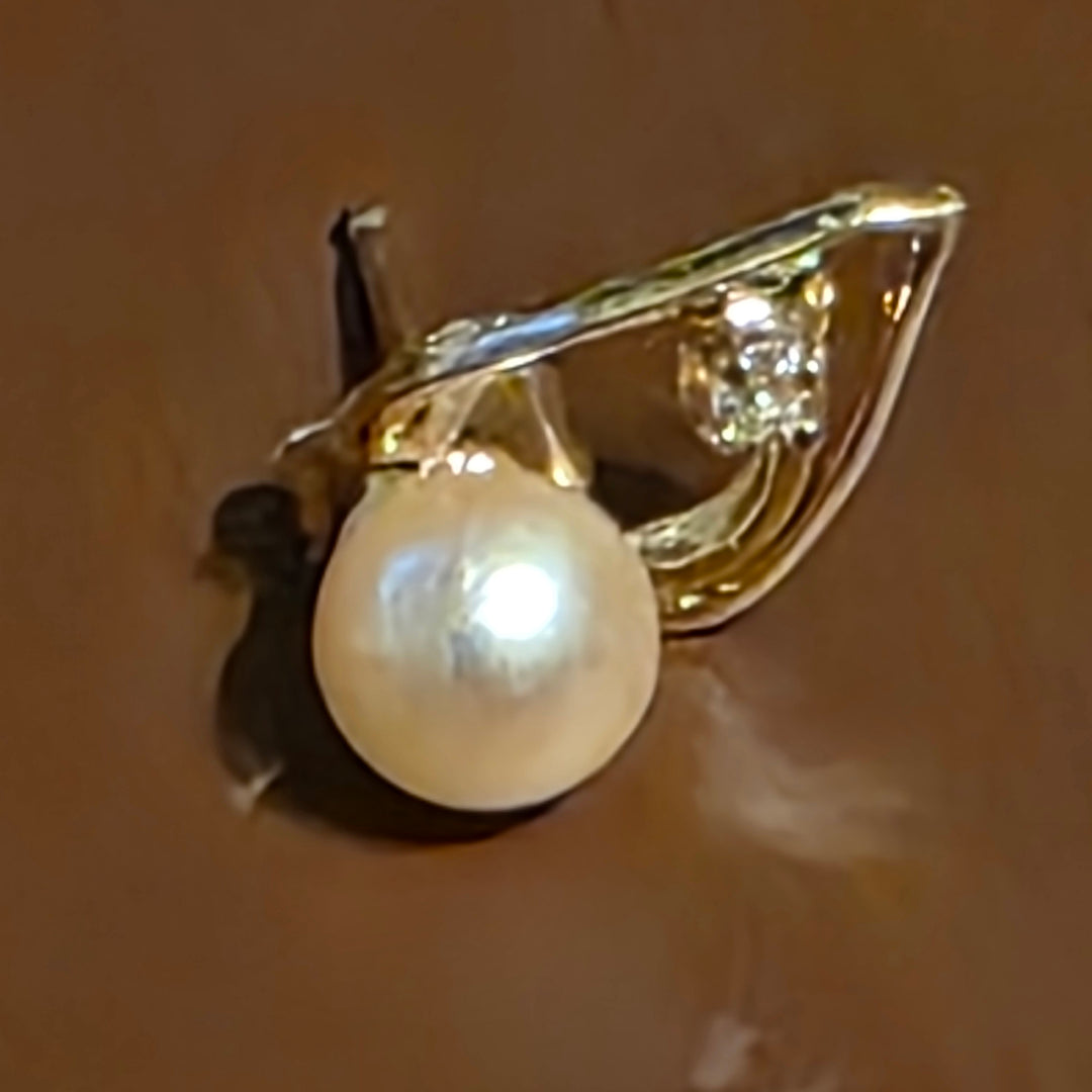 Gold, Pearl & Diamond Heart Stud Earrings