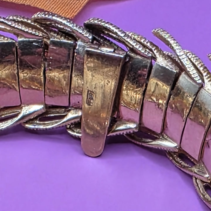 Vintage 1970s 18K Gold Articulated Chevron Bracelet