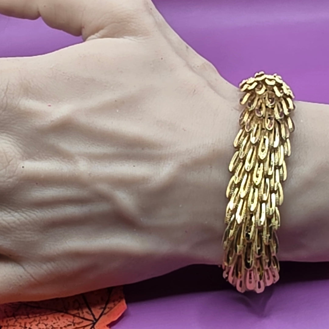 Vintage 1970s 18K Gold Articulated Chevron Bracelet