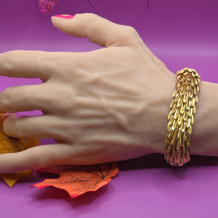 Vintage 1970s 18K Gold Articulated Chevron Bracelet