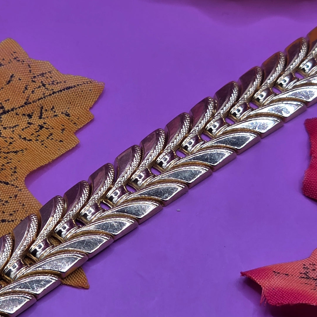 Gold Panel, Partially Textured Link Bracelet