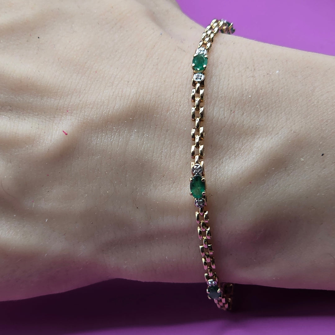 Gold, Diamond & Emerald Bracelet and Earrings Set