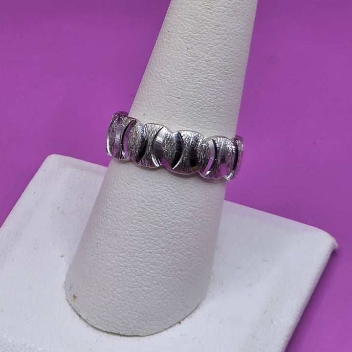 White Gold Fancy Diamond Cut Band