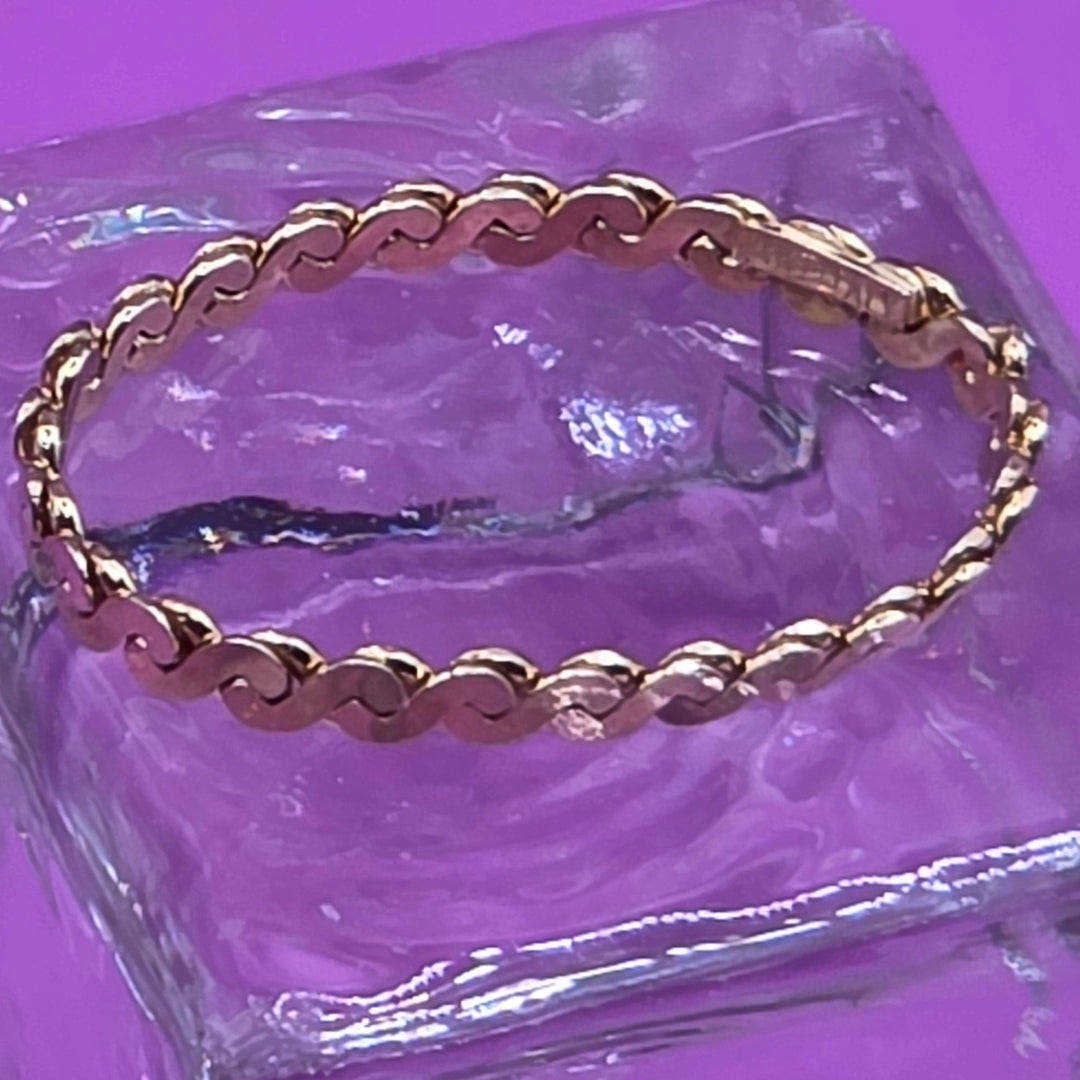 Gold S link chain ring