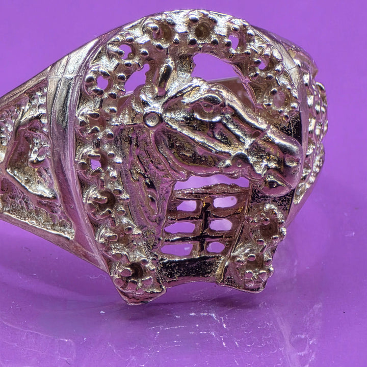 Gold Equestrian Winners Circle Ring
