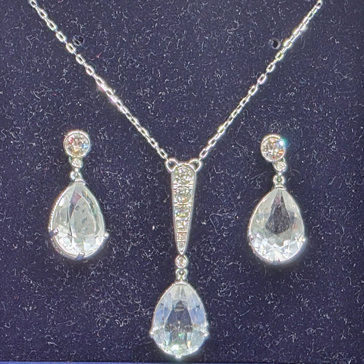 Silver, Clear Crystal Swarovski Necklace & Earrings Set