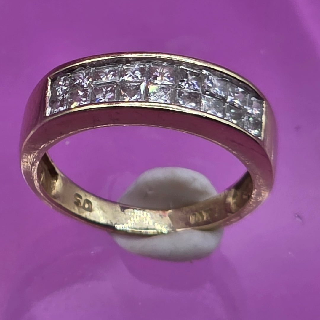 14K Gold & Pave Diamond Elegant Ring