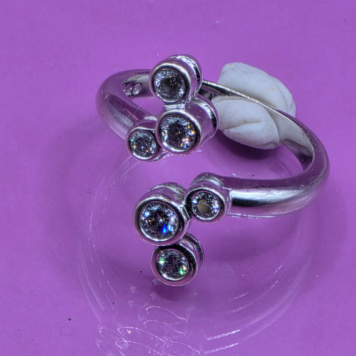 14k White Gold Random Pebbles Statement Ring