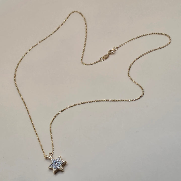 14K Gold & Diamond Symmetrical 6-Point Star Choker