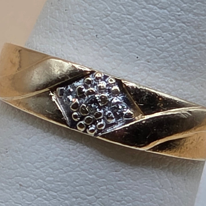 14K Gold, Prong Set Mini Diamond Cluster Elegant Ring