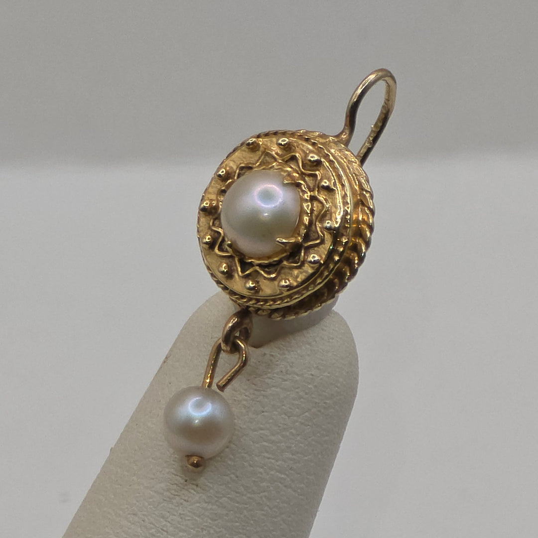14K Gold Filigree Design Dangle Earrings