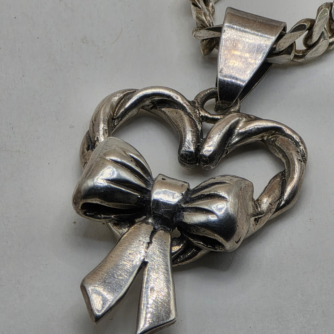 Bold Sterling Silver Bow Heart & Figaro Link Necklace