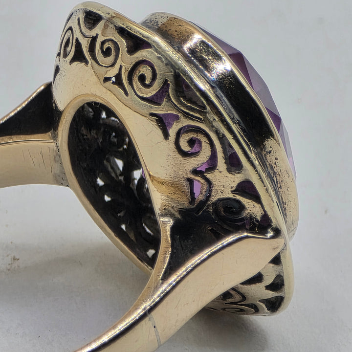 14k Gold & (est.)5 Carat Oval Amethyst Cocktail Ring