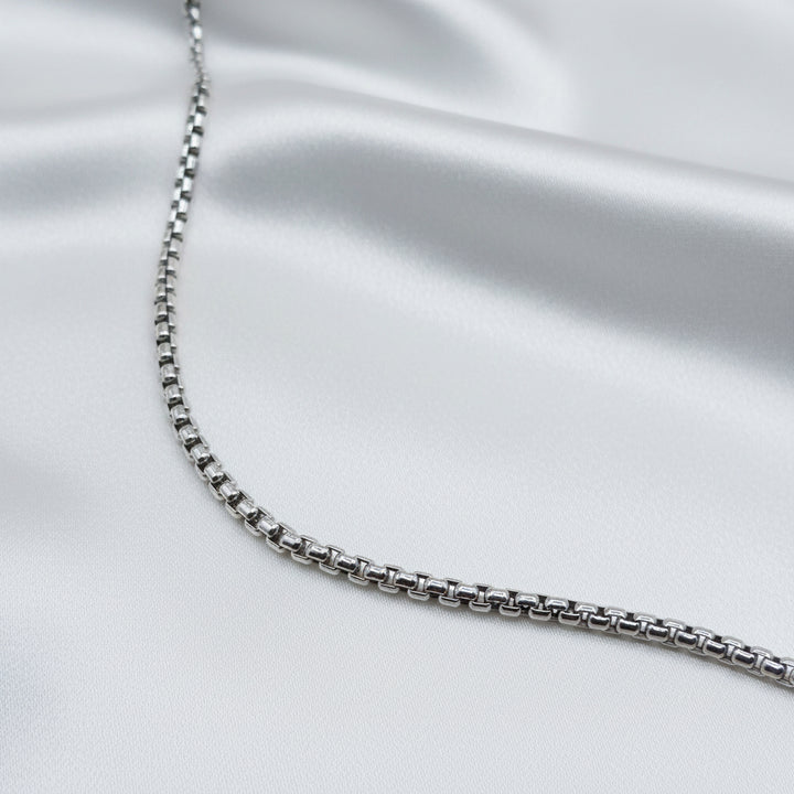 14K White Gold Rounded Box Link Choker Necklace