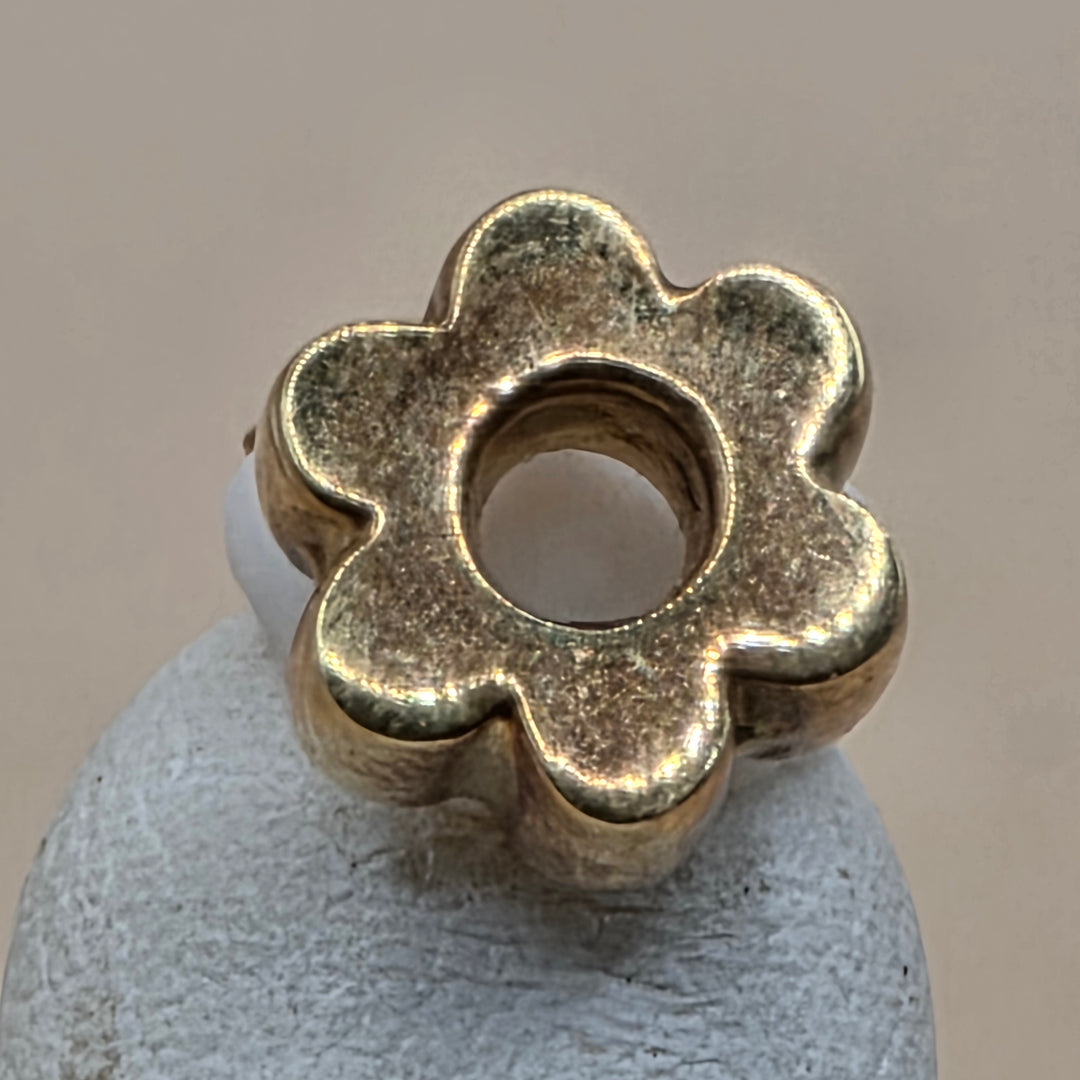 18K Gold Open Flower Stud Earrings