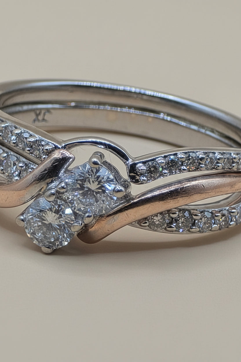 14K Gold & Pave Diamond Wavy Ribbon Elegant Ring