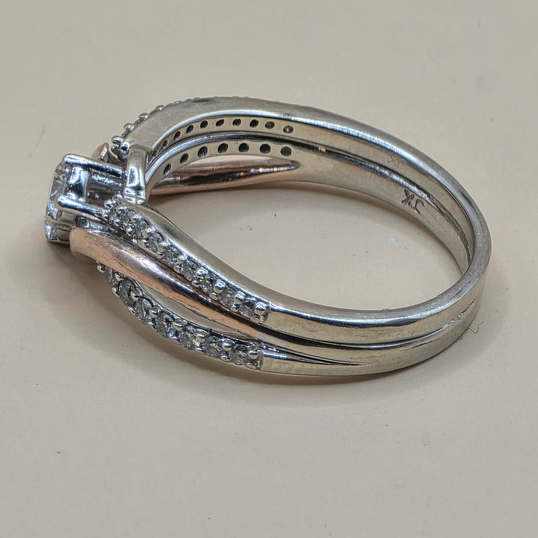 14K Gold & Pave Diamond Wavy Ribbon Elegant Ring