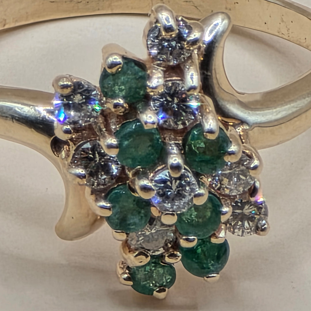 14K Gold, Emerald & Diamond Elegant Cluster Ring