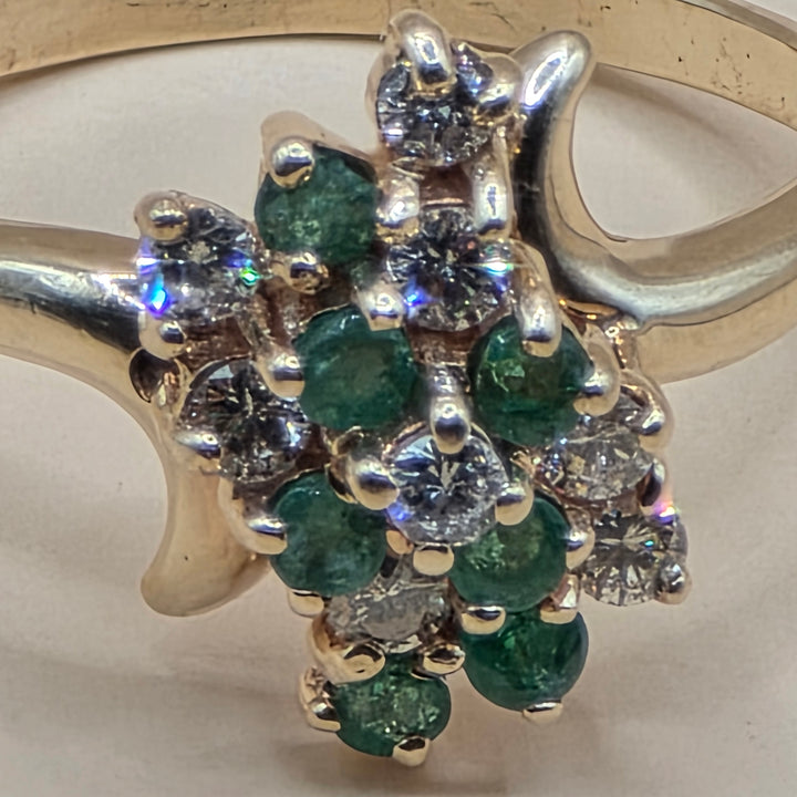 14K Gold, Emerald & Diamond Elegant Cluster Ring