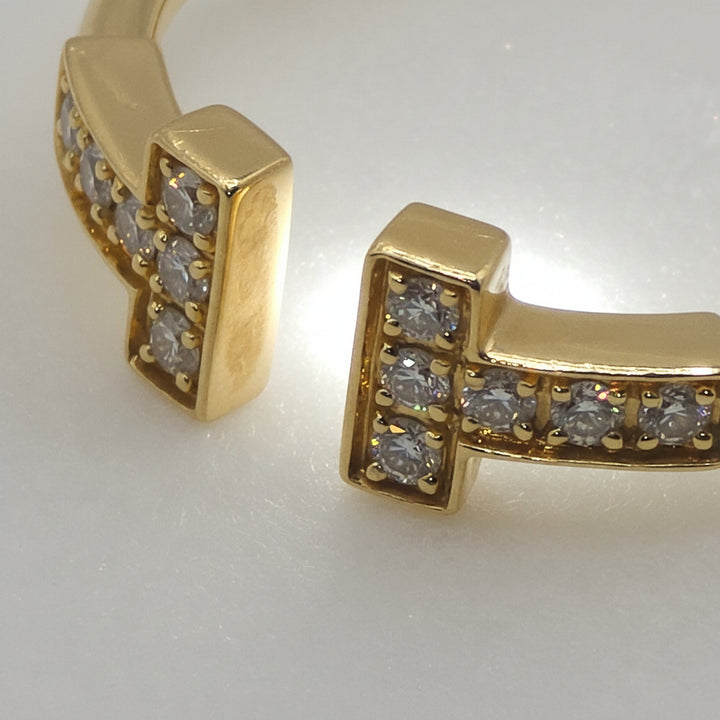 Authentic Tiffany & Co 18K Gold & Diamond T Ring