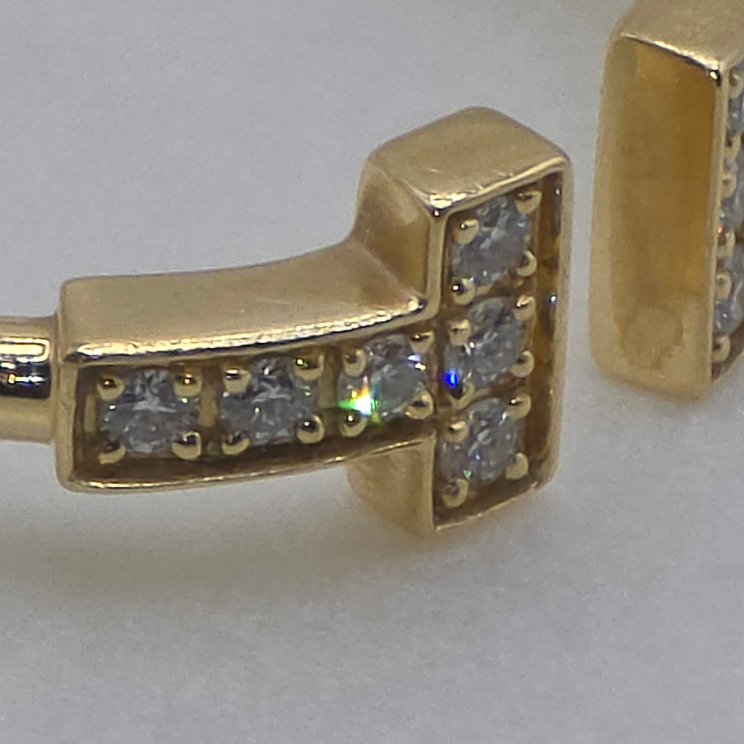 Authentic Tiffany & Co 18K Gold & Diamond T Ring