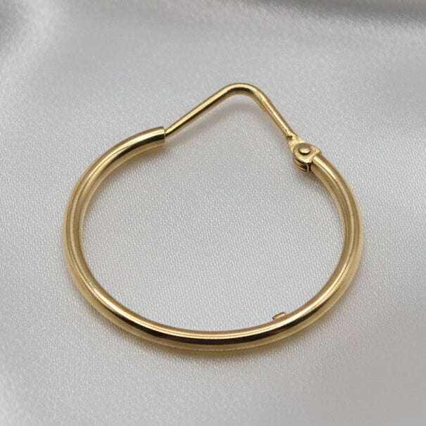 18K Gold Traditional Medium Hoop Earrings