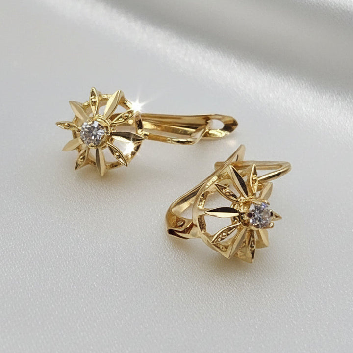 18k Gold & Diamond Radiant Flower Dangle Earrings