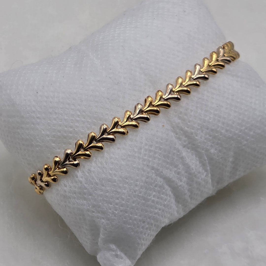 18K Gold Abstract Infinity Hearts Link Bracelet