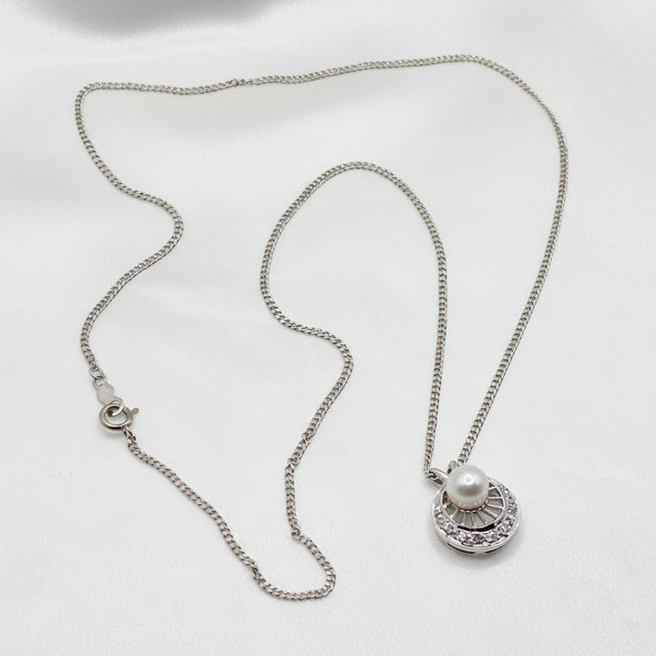Elegant 14K Gold, Pearl & Diamond Round Radiant Pendant Necklace