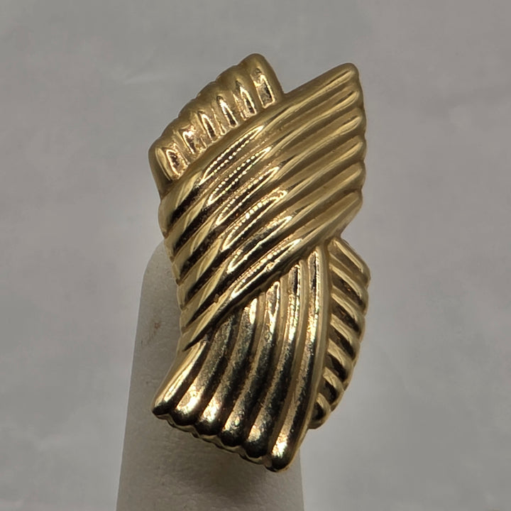 14K Gold Broad Ribbon Stud Earrings