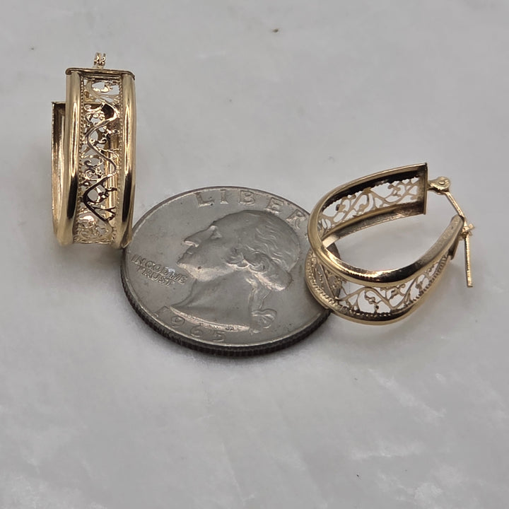 14K Gold Open Work Vine Motif Hoop Earrings